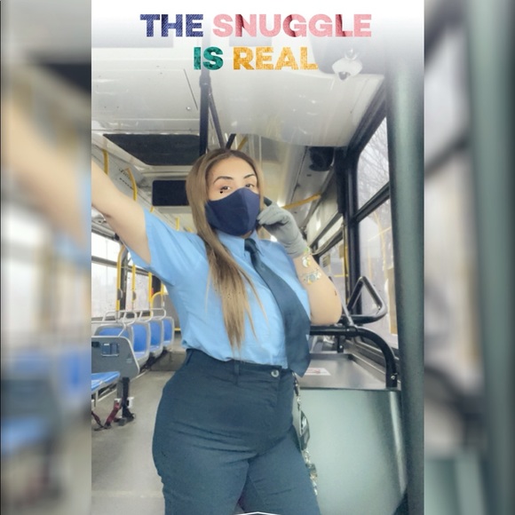 Meet your Posher, Janady - Picture 3 of 4